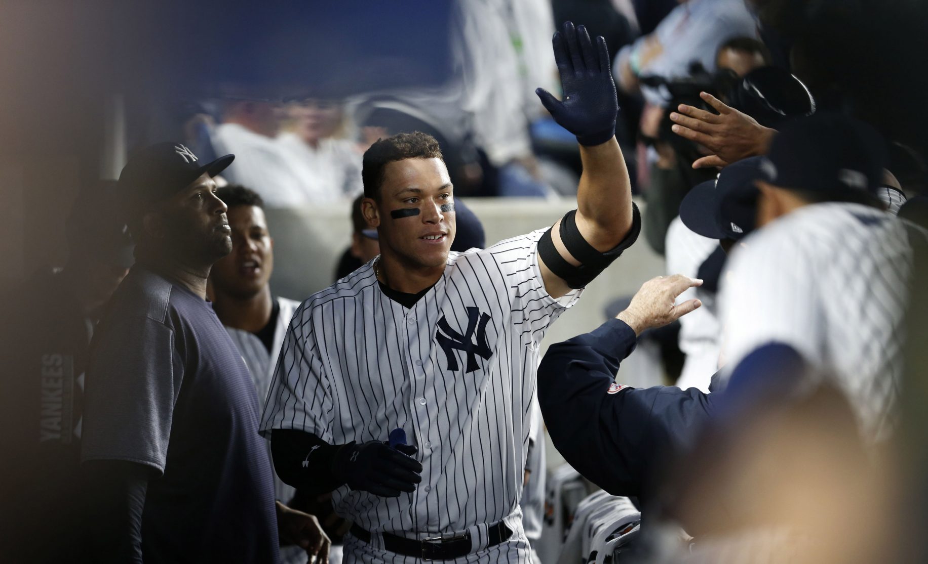 New York Yankees Live Up To Nickname, Overpower Toronto (Highlights) 2