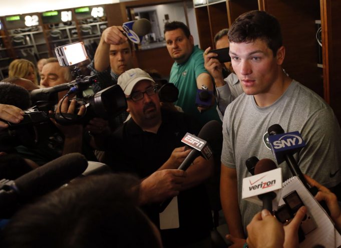 New York Jets' Christian Hackenberg To Face Ultimate Test Behind Porous O-Line 1