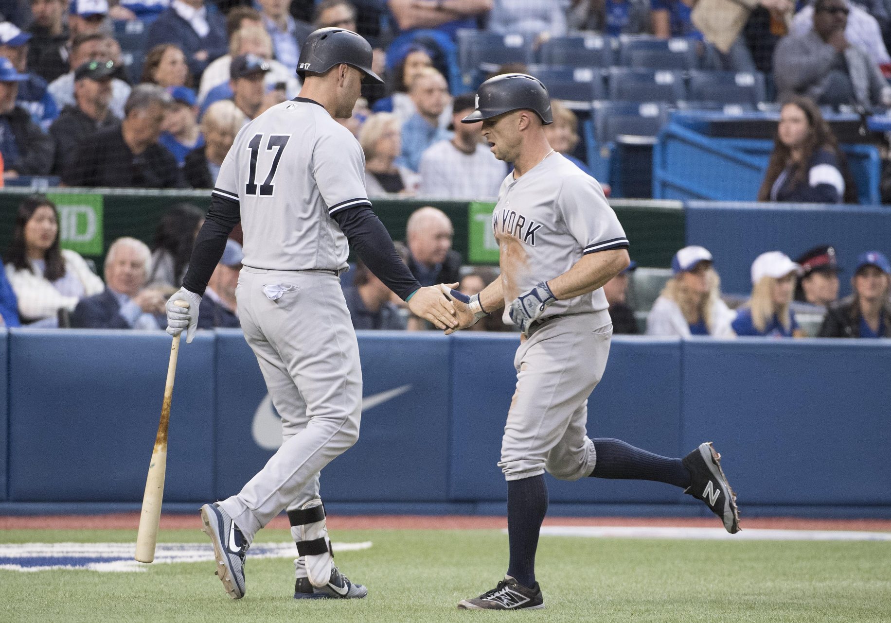 New York Yankees: Brett Gardner Joins 1,000 Hit Club 
