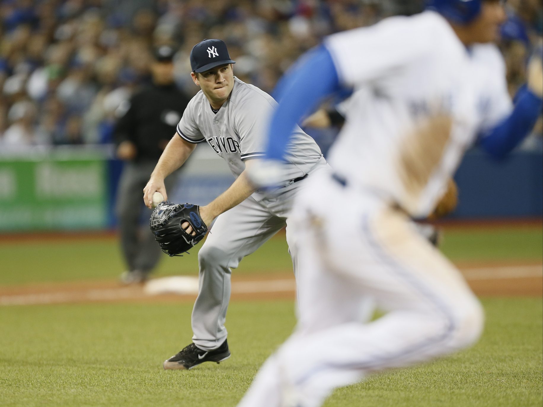 New York Yankees Bomber Buzz 6/17/17: Warren to DL, Chapman's Plans Intact 