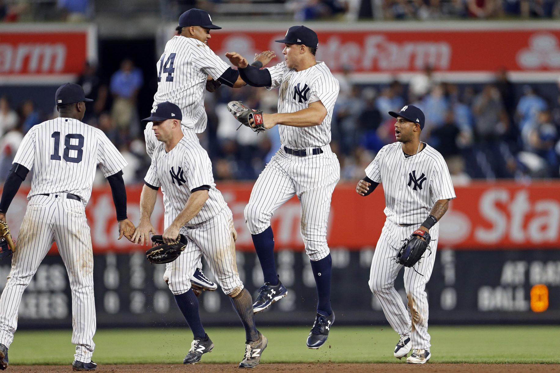 New York Yankees Bomber Buzz, 6/10/17: Yanks Instagram Turns Savage 
