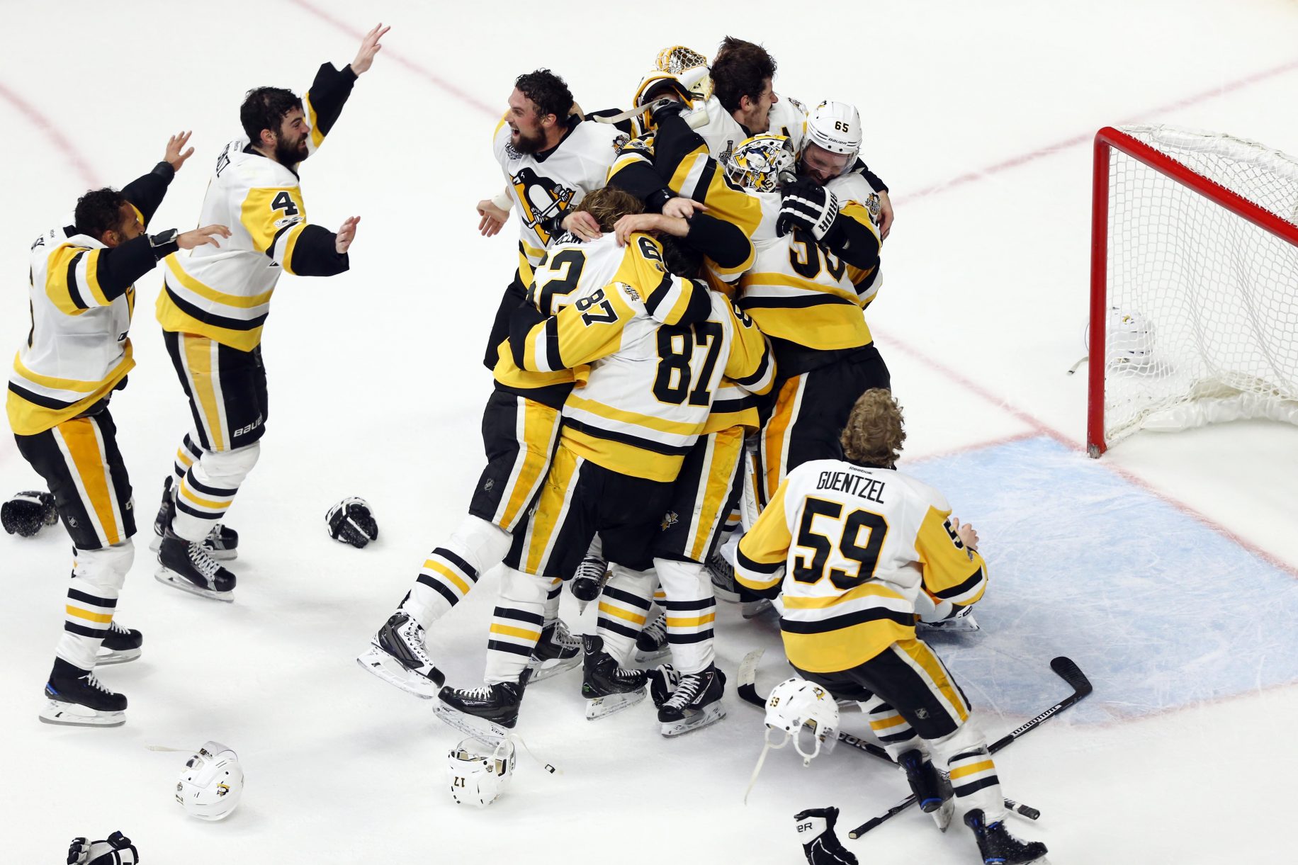 Pittsburgh Penguins Take Game 6, Win 2nd Straight Stanley Cup (Highlights) 2