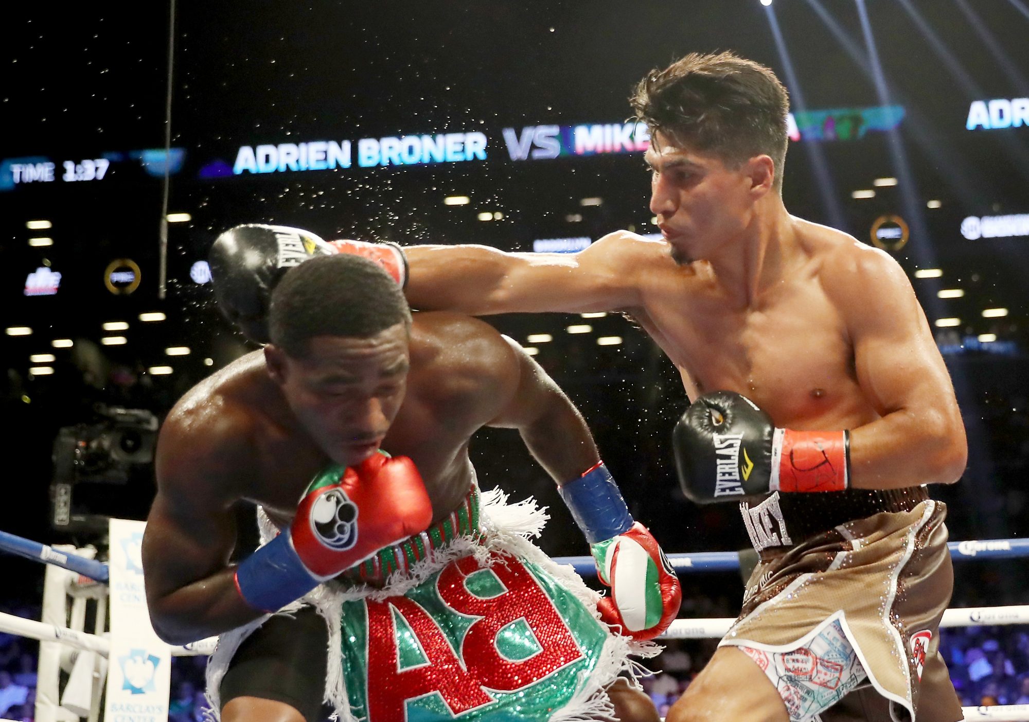 Mikey Garcia Dominates Adrien Broner at Barclays Center (Highlights) 