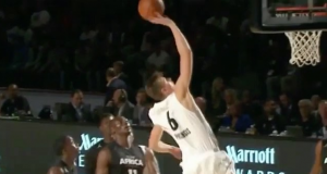 New York Knicks' Kristaps Porzingis Finishes Absurd Play Near Rim (Video) 