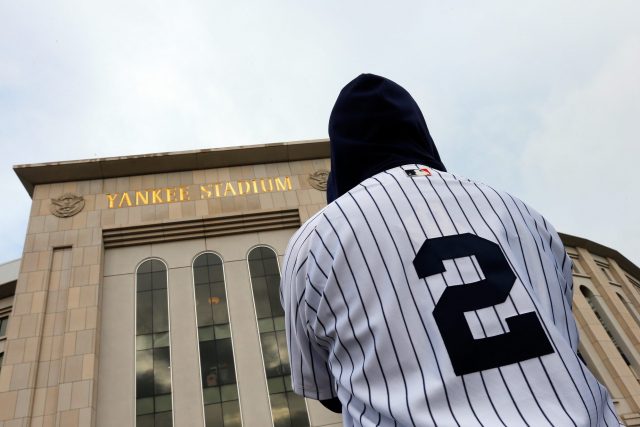 yankees name on jersey