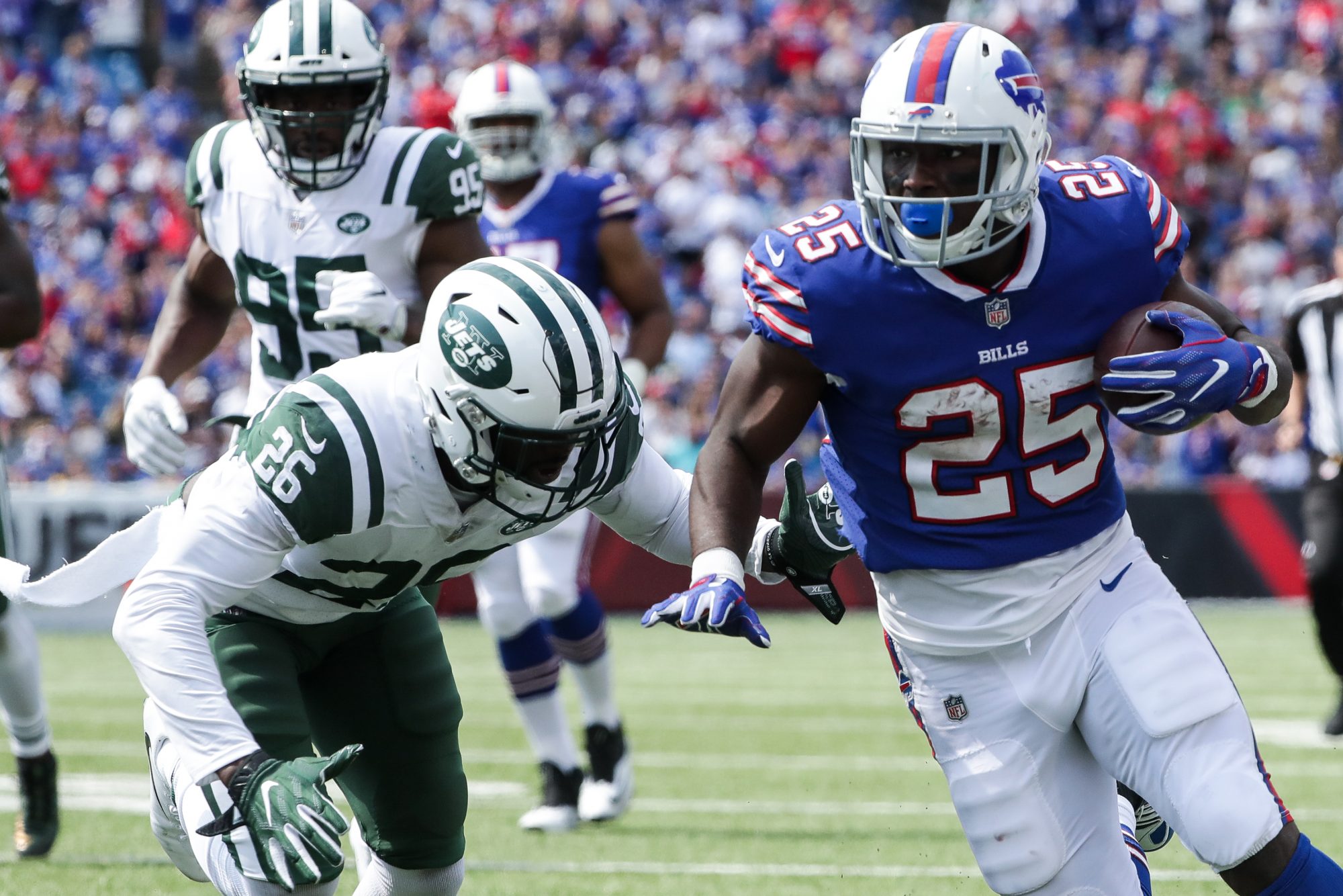 New York Jets 12, Buffalo Bills 21: Home Team Dominates the Trenches (Highlights) 