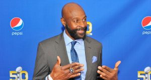 Move Over, Owen Wilson: Jerry Rice is the New Wedding Crasher in Town 