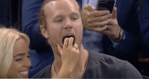 Noah Syndergaard Gets Mouthful Of Knuckles At New York Rangers Game (Video) 2