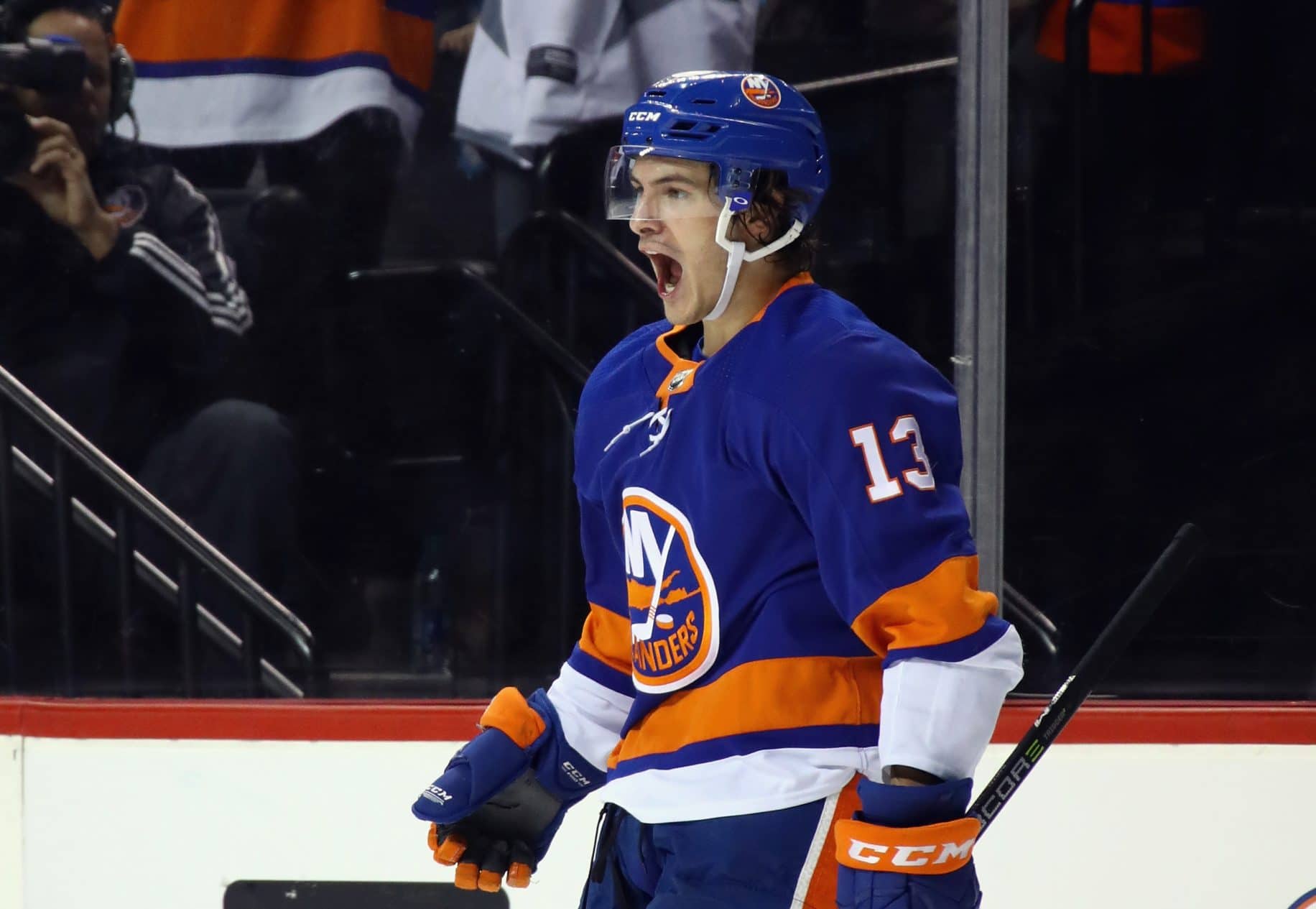 New York Islanders Sensation Mathew Barzal Making Case For NHL Rookie of the Year 1