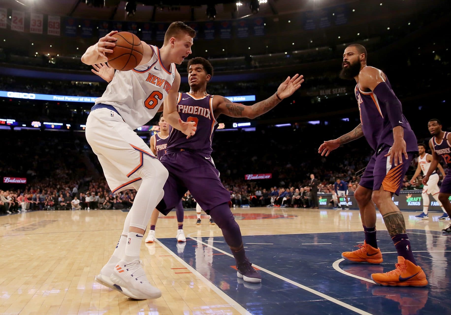 New York Knicks Blow Out Suns Behind Another 30-Point Game From Kristaps Porzingis 