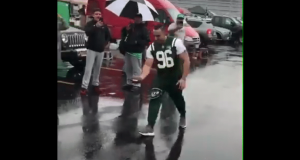 New York Jets Fan Holds Gender Reveal At Tailgate 