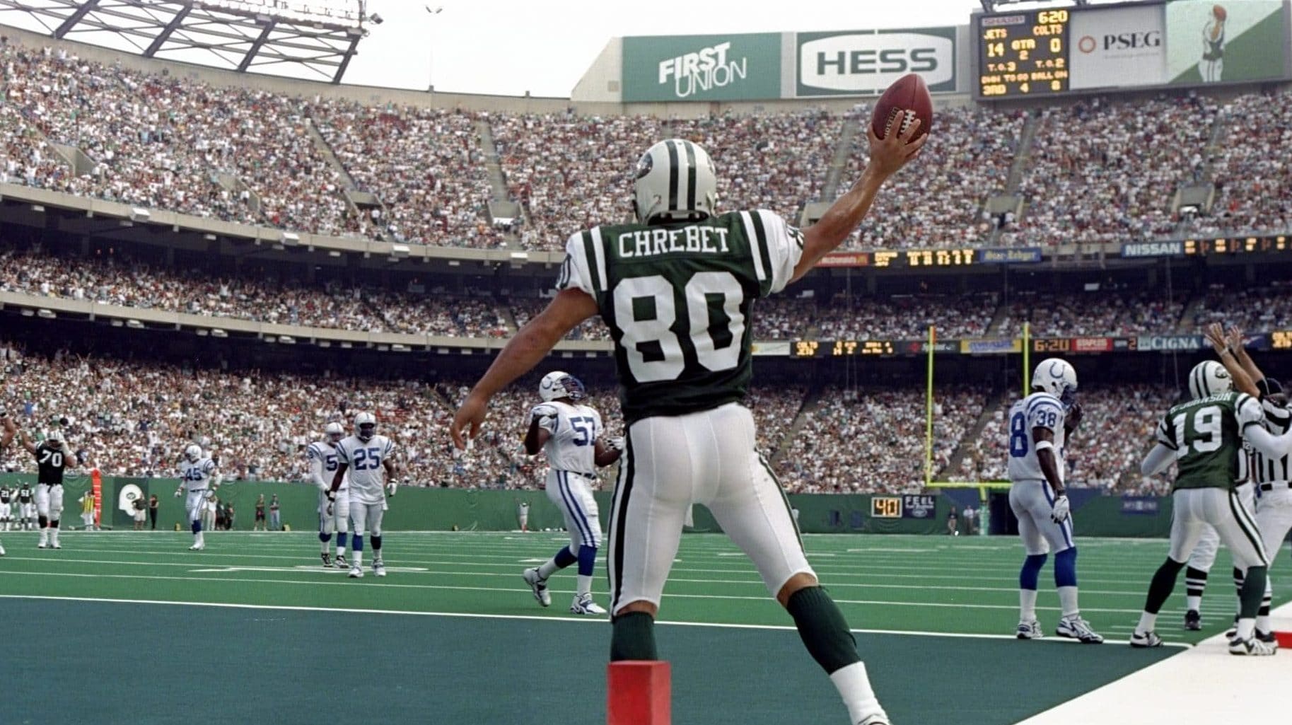 20 Sep 1998: Wide Receiver Wayne Chrebet #80 of the New York Jets celebrates in the end-zone after making a touchdown, during the game against the Indianapolis Colts at Giant Stadium in East Rutherford, New Jersey. The Jets defeated Colts 44-6. Mandato