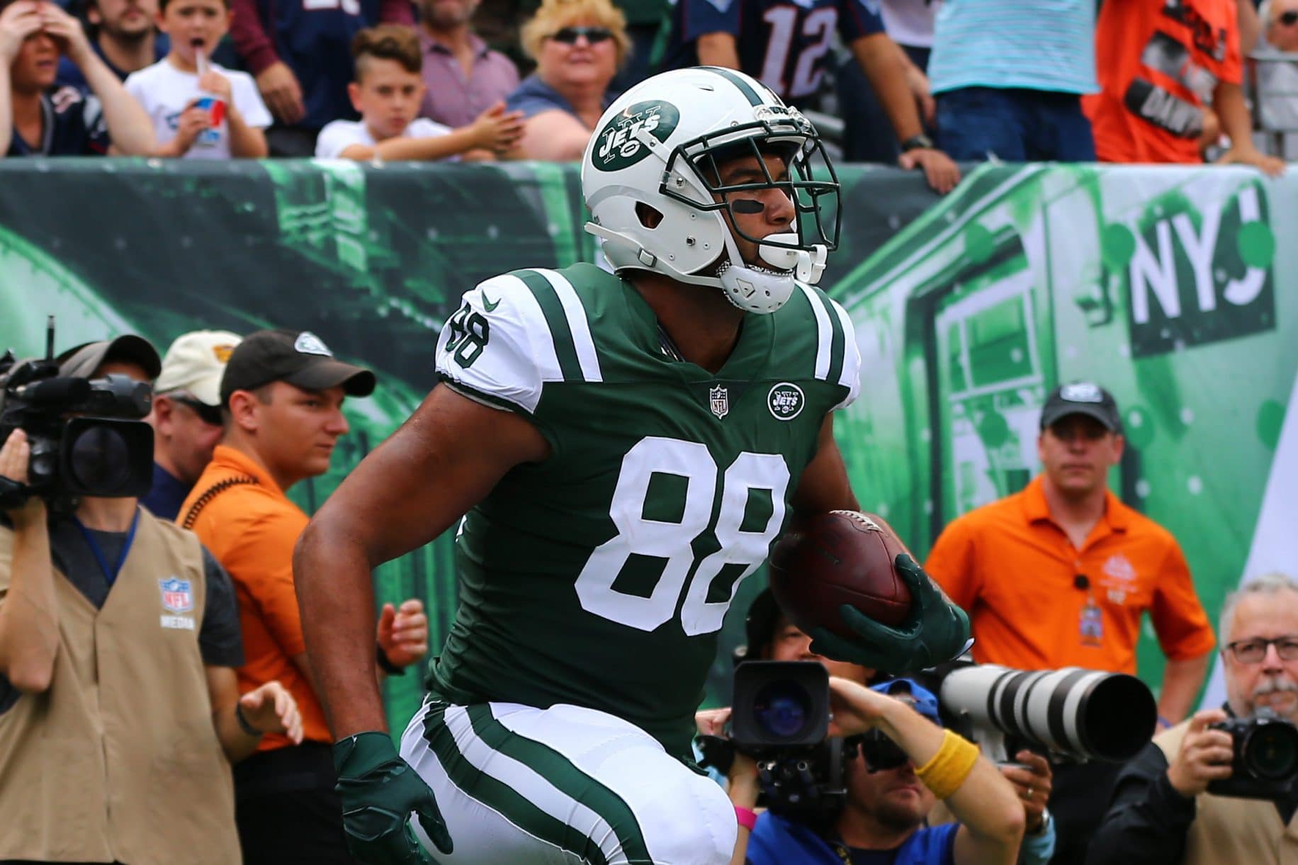 The New York Jets have struggled with consistency this season on offense. That is due to the lack of involvement of Austin Seferian-Jenkins.