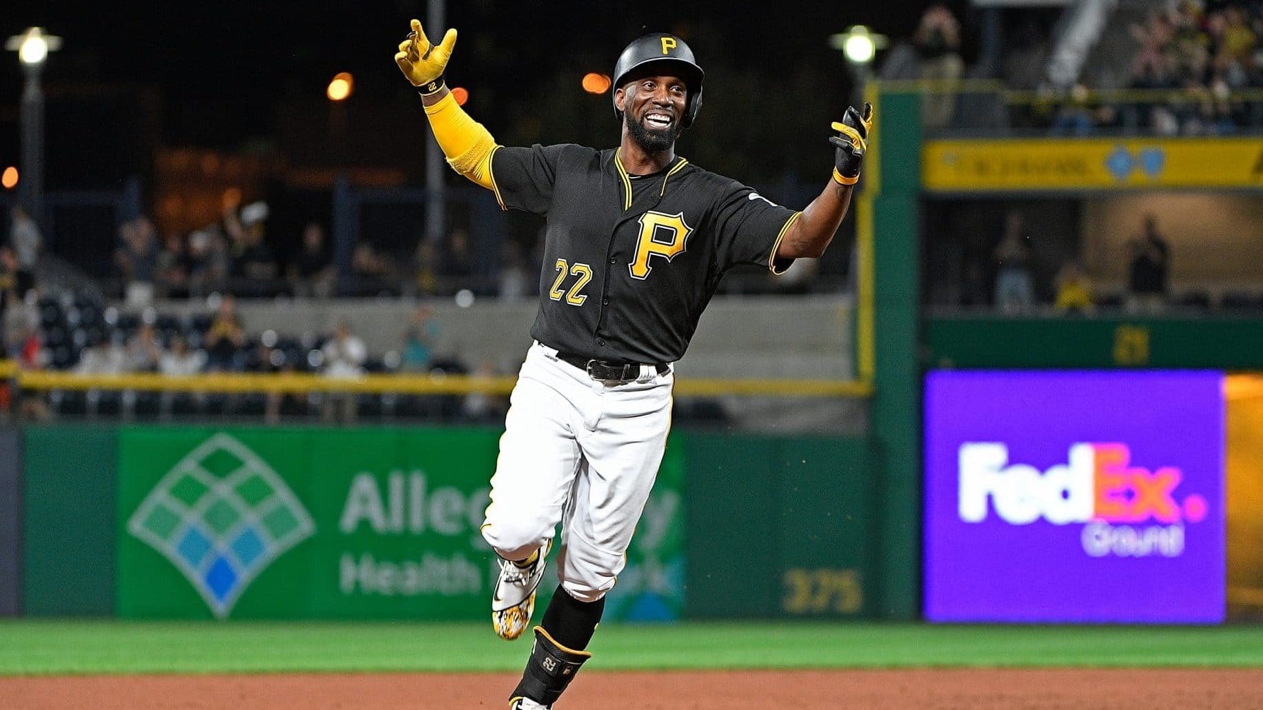 McCutchen 1st Hit Of MLB Season, As NL DH, With No. 21 Patch