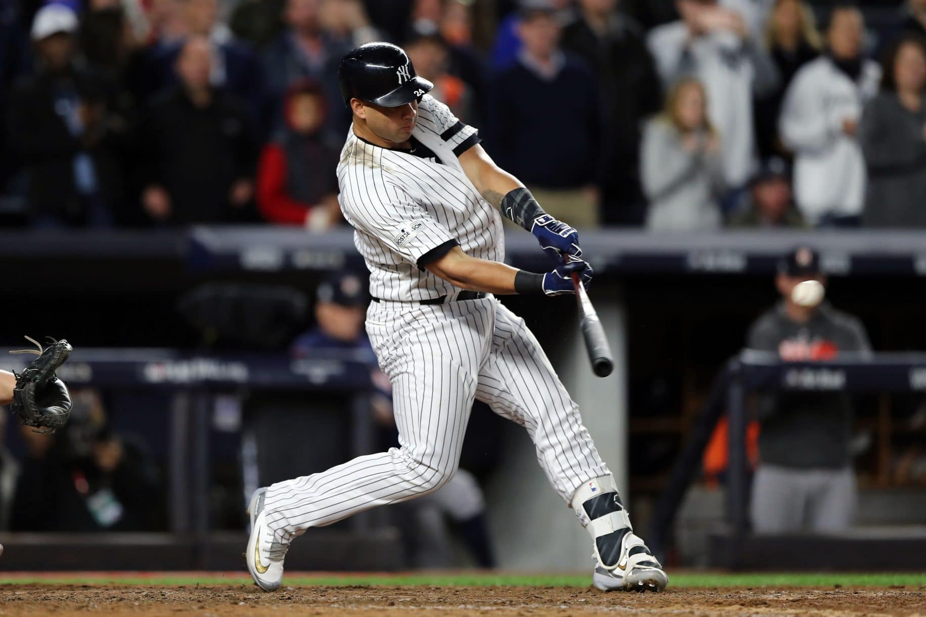 Gary Sanchez literally rips baseball at first ST batting practice (Video)