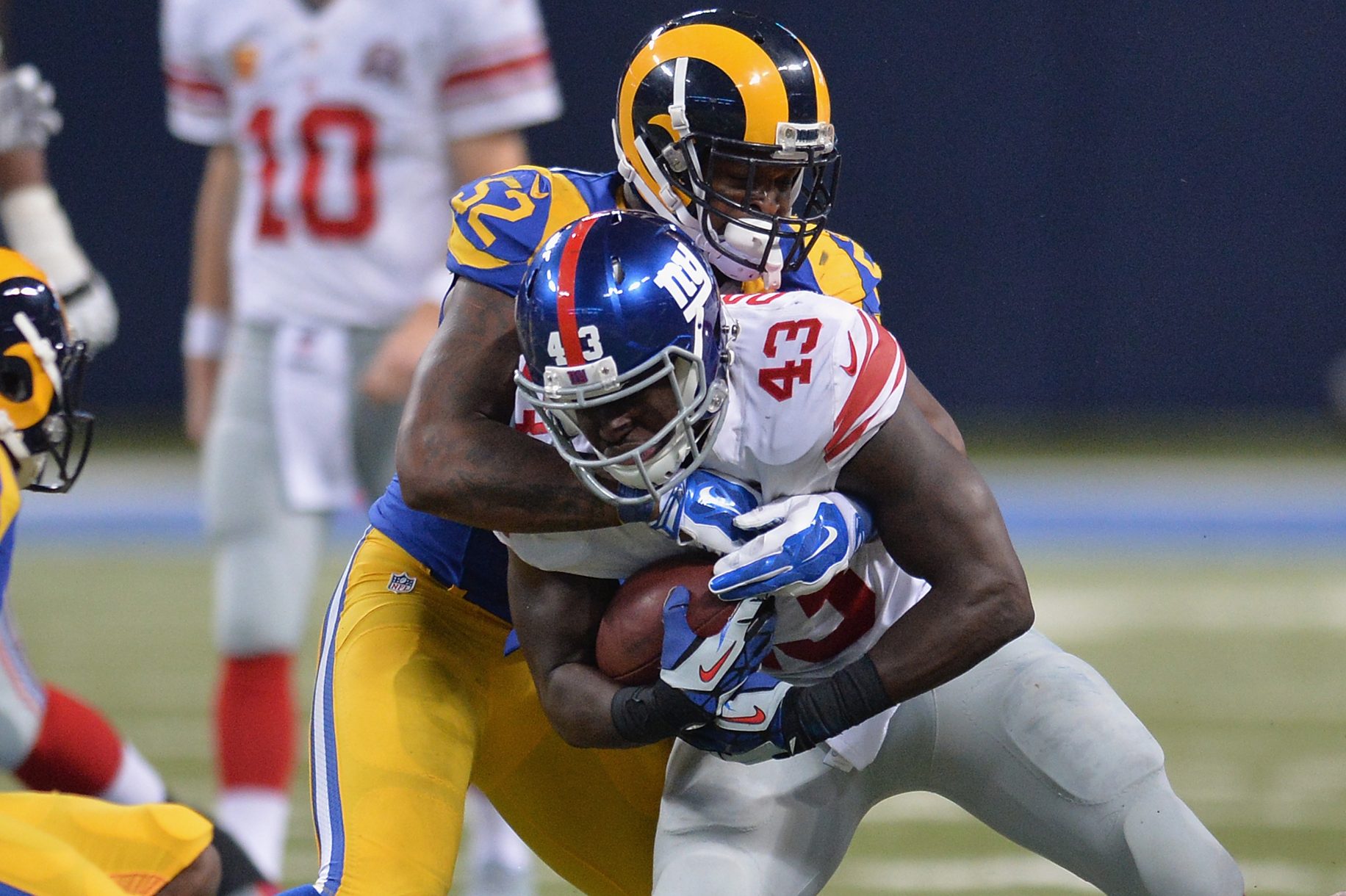 Alec Ogletree traded to NY Giants from LA Rams for NFL draft picks