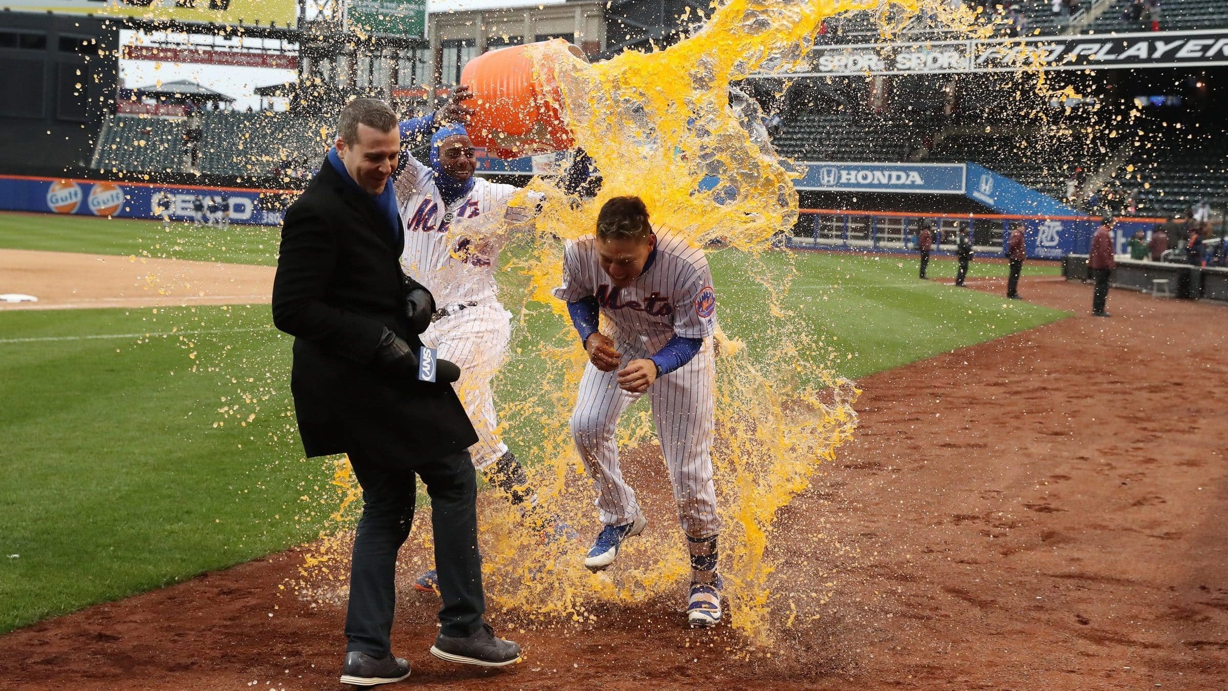 FanDuel Sportsbook on X: All eyes will be on the Gatorade shower 