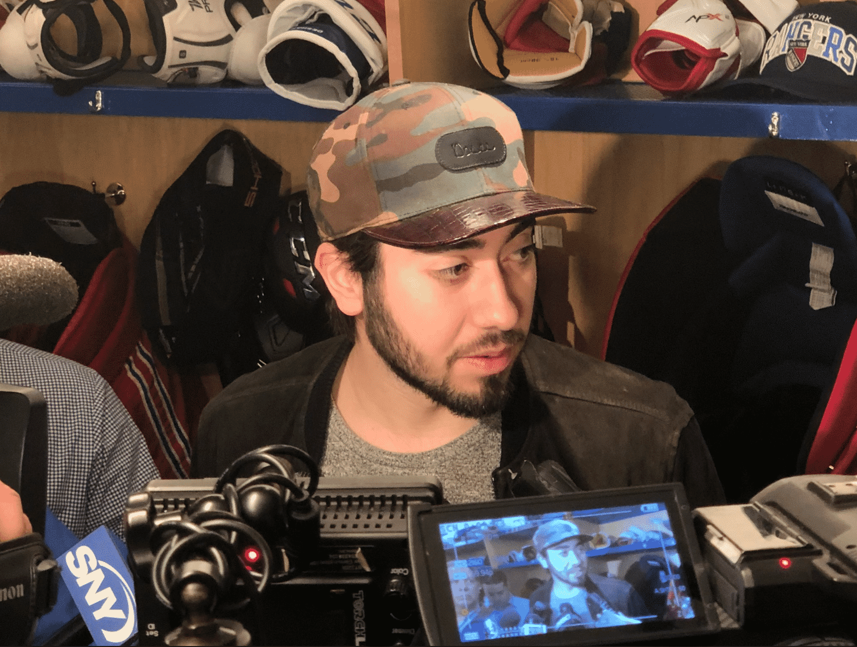 Mika ZIbanejad at the 2017-18 New York Rangers breakup day