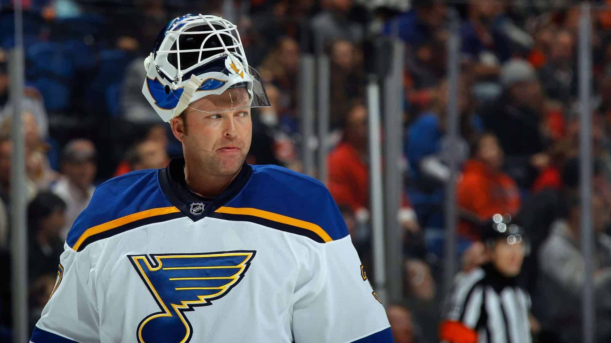 Martin Brodeur Resumes N.H.L. Career With Blues - The New York Times