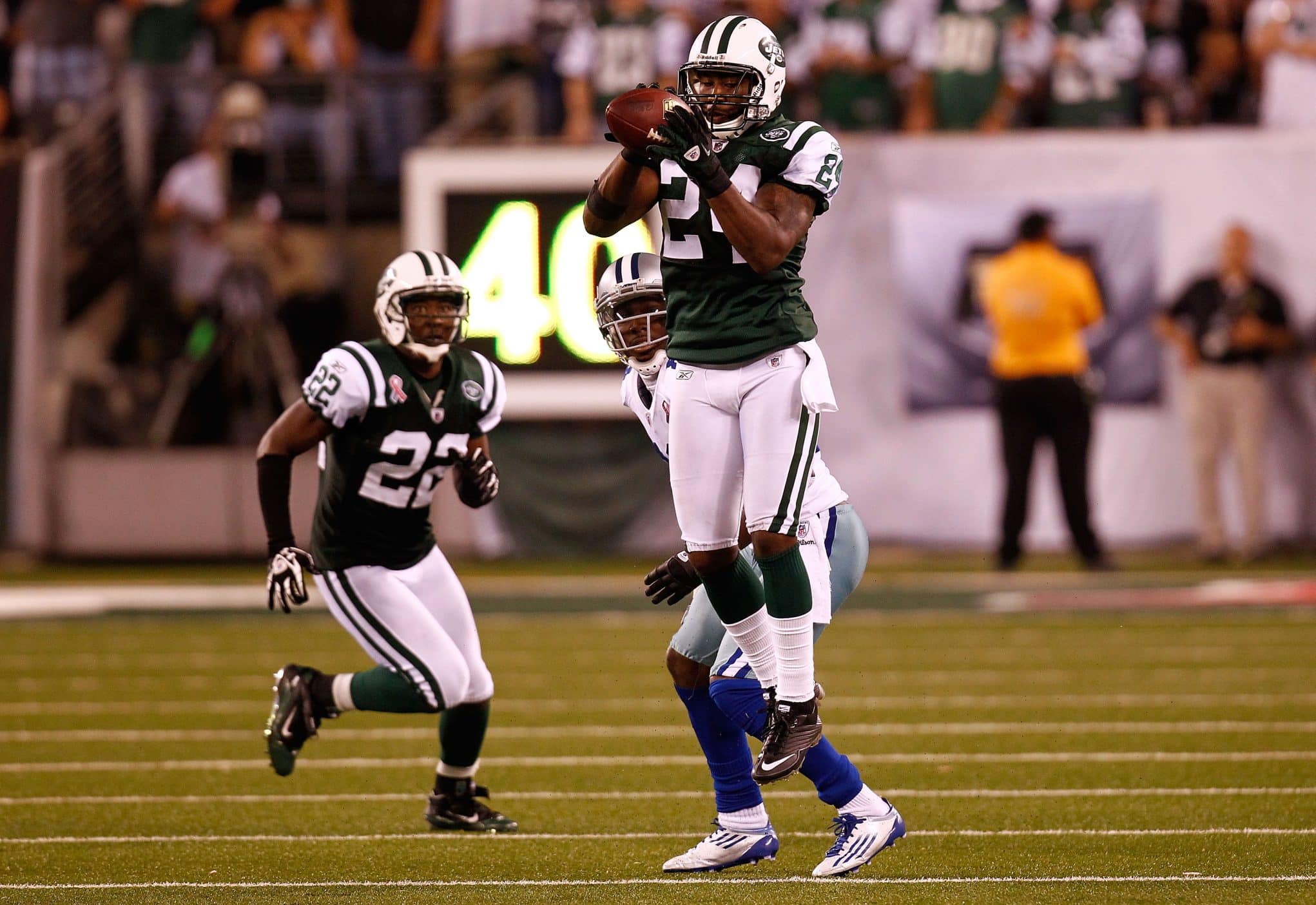 Former New York Jets CB Darrelle Revis clowns Cowboys after playoff loss