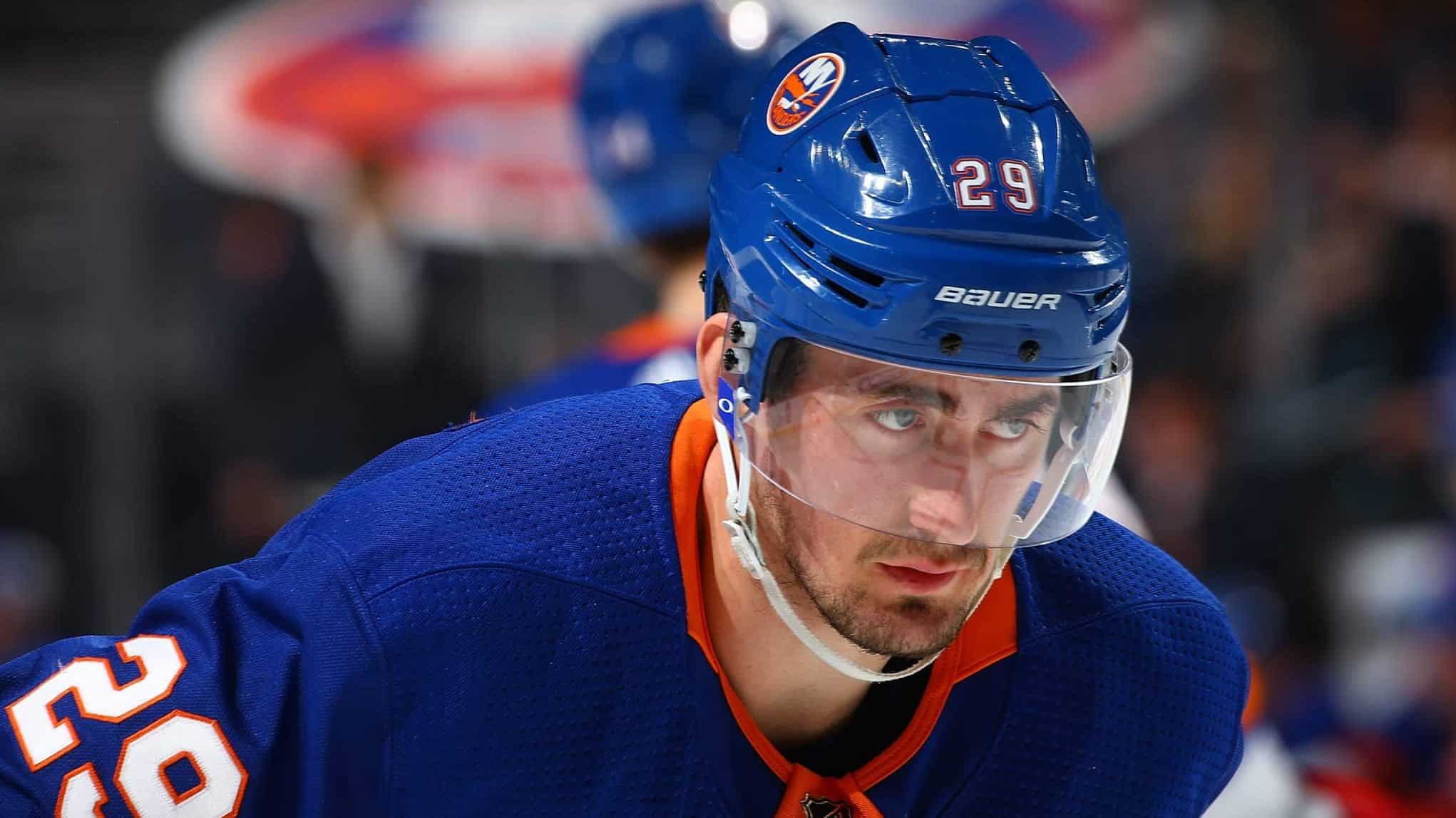 Lightning 4, Islanders 2: Nelson, Barzal score in Islanders loss