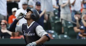 Miguel Andujar wins second AL Rookie of the Month