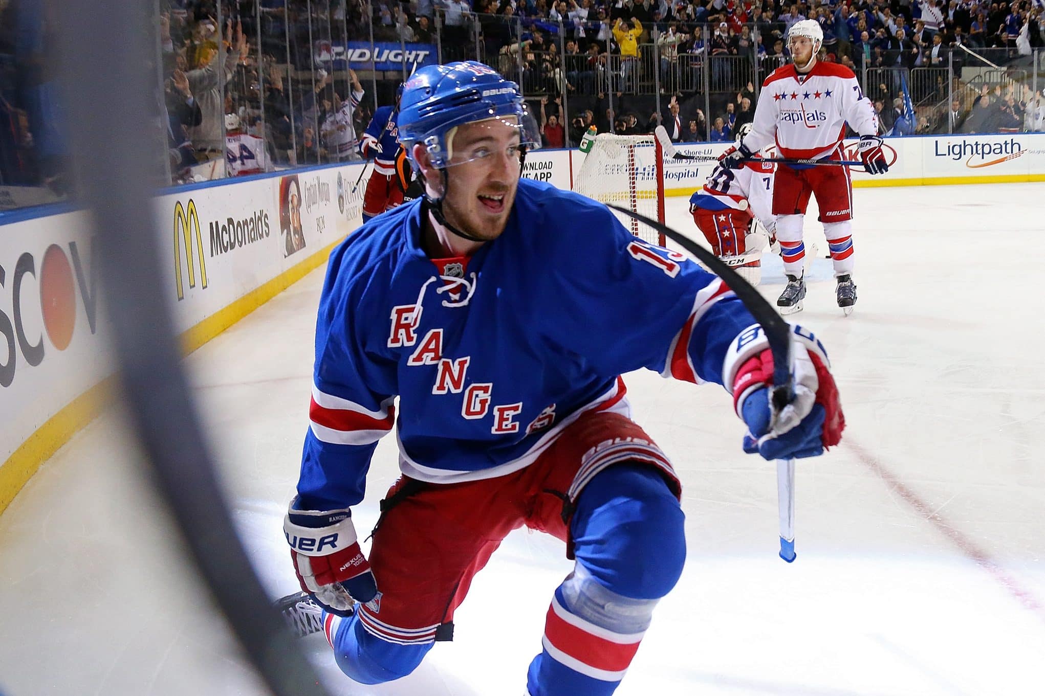 Kevin Hayes wants to stay with the Rangers