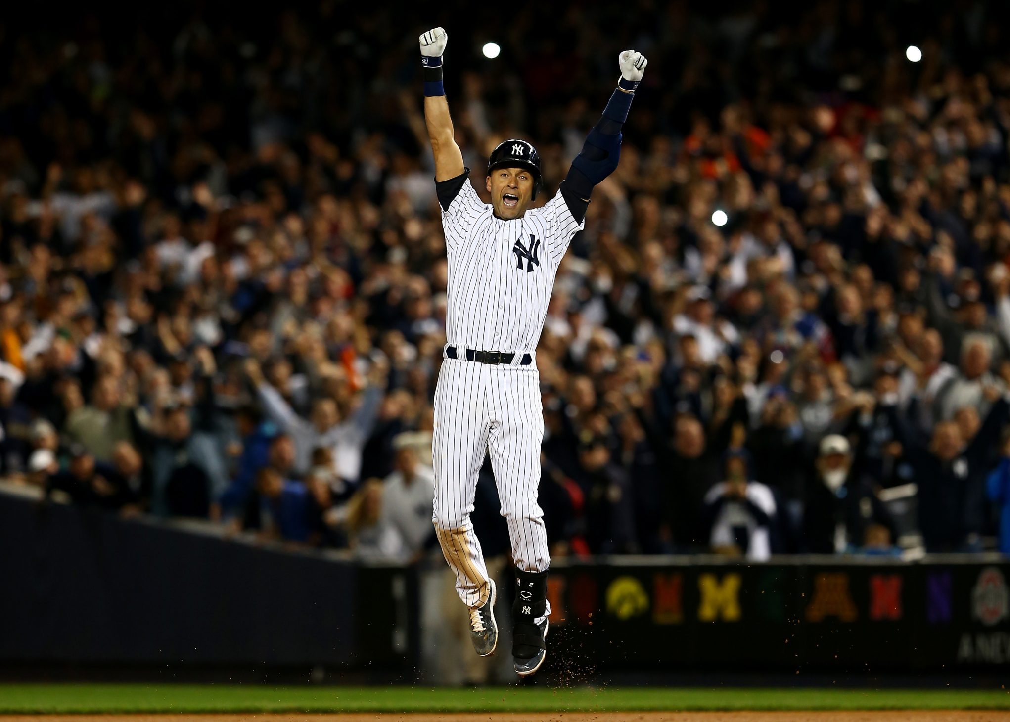 367 Derek Jeter 1997 Photos & High Res Pictures - Getty Images