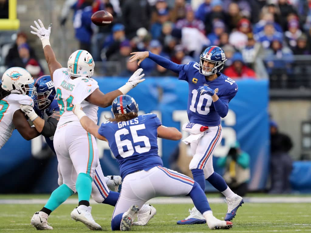 Giants-Jets halftime score: Giants lead 19-13 as Eli Manning looks sharp -  Big Blue View