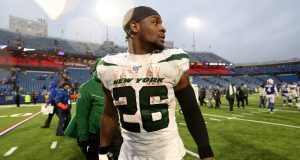 ORCHARD PARK, NEW YORK - DECEMBER 29: Le'Veon Bell #26 of the New York Jets walks off the field after an NFL game against the Buffalo Bills at New Era Field on December 29, 2019 in Orchard Park, New York.