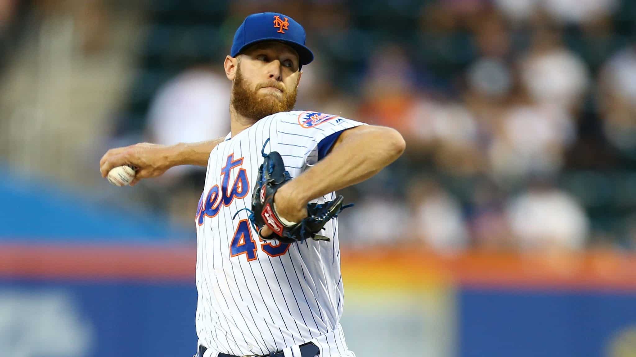 NEW YORK, NEW YORK - AUGUST 06: Zack Wheeler #45 of the New York Mets pitches in the second inning against the Miami Marlins at Citi Field on August 06, 2019 in New York City.