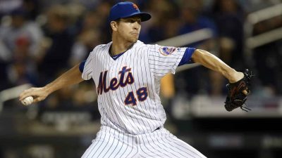 NEW YORK, NEW YORK - SEPTEMBER 14: Jacob deGrom #48 of the New York Mets pitches during the first inning against the Los Angeles Dodgers at Citi Field on September 14, 2019 in New York City.