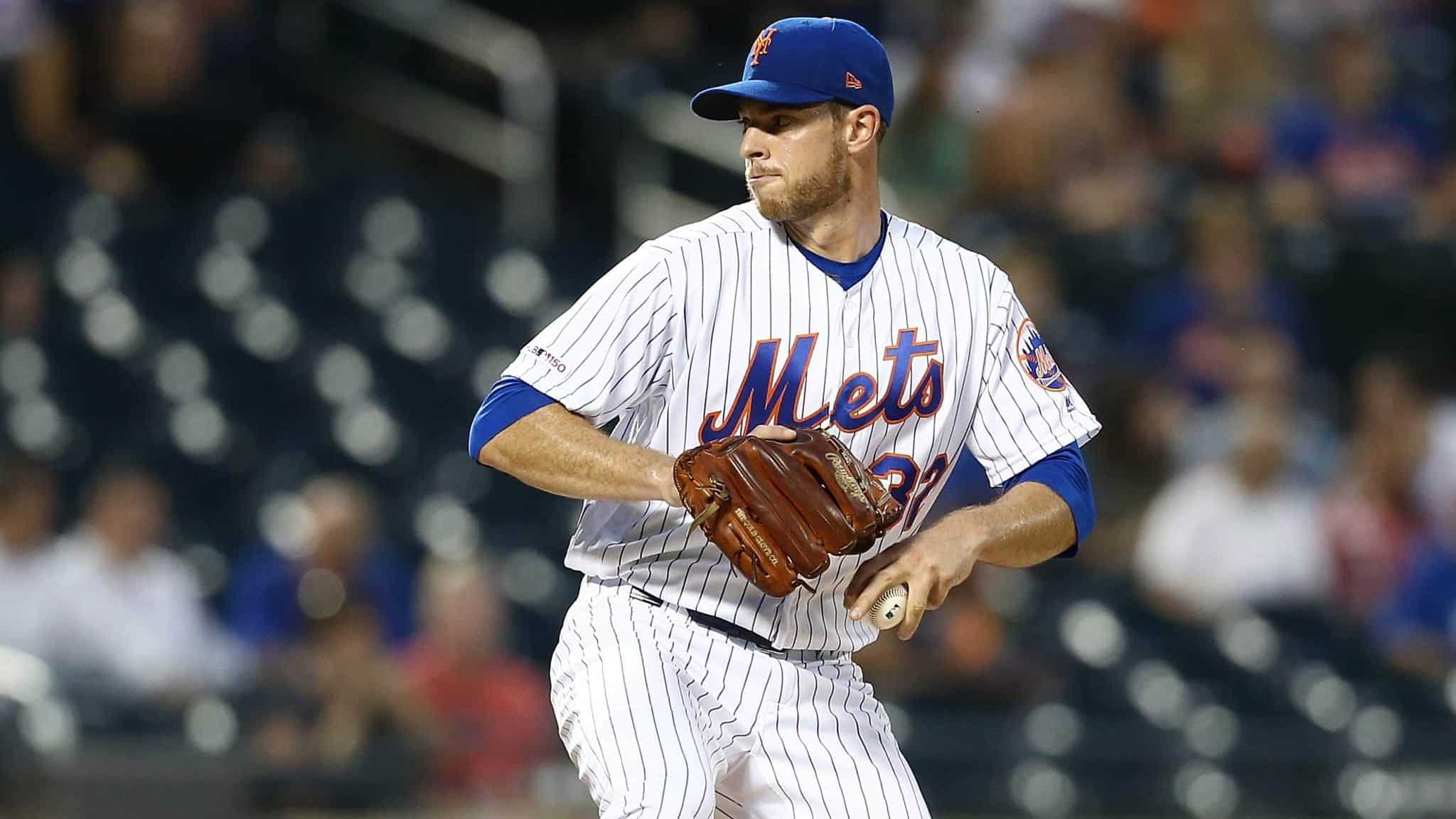 NEW YORK, NEW YORK - SEPTEMBER 11: Steven Matz #32 of the New York Mets pitches in the first inning against the Arizona Diamondbacks at Citi Field on September 11, 2019 in the Queens borough of New York City.