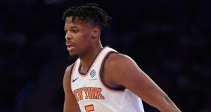 New York Knicks point guard Dennis Smith Jr. has missed nine straight games with a strained oblique.