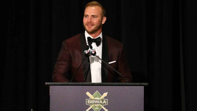 NEW YORK, NEW YORK - JANUARY 25: Pete Alonso of the New York Mets speaks after receiving his 2019 National League Rookie Of The Year Award during the 97th annual New York Baseball Writers' Dinner on January 25, 2020 Sheraton New York in New York City.