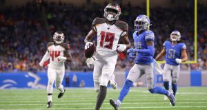 DETROIT, MICHIGAN - DECEMBER 15: Breshad Perriman #19 of the Tampa Bay Buccaneers scores a second quarter touchdown past Amani Oruwariye #24 of the Detroit Lions at Ford Field on December 15, 2019 in Detroit, Michigan.