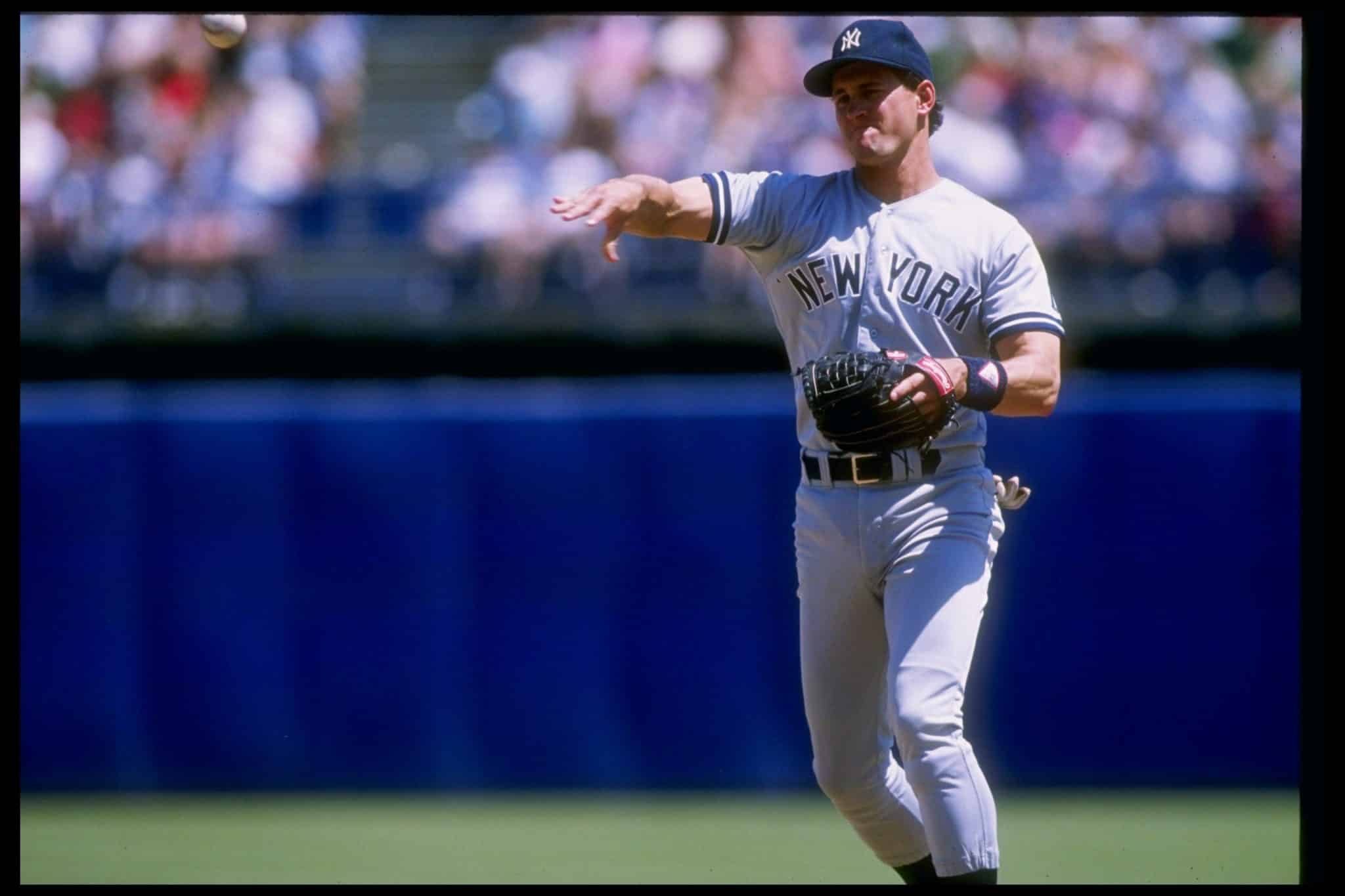 1990: Infielder Steve Sax of the New York Yankees in action during a game.