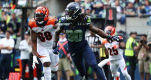 SEATTLE, WASHINGTON - SEPTEMBER 08: Jadeveon Clowney #90 of the Seattle Seahawks in action in the second quarter against the Cincinnati Bengals during their game at CenturyLink Field on September 08, 2019 in Seattle, Washington.
