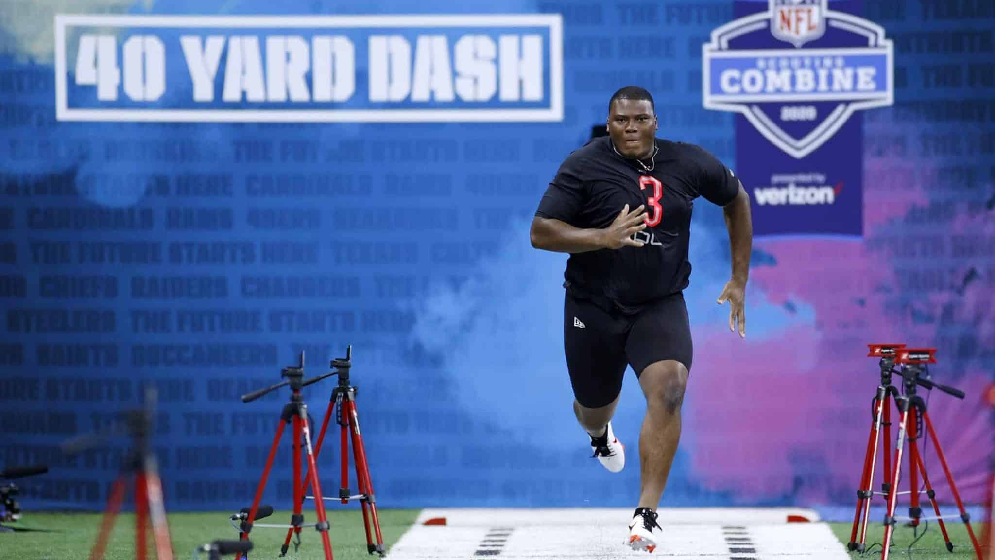INDIANAPOLIS, IN - FEBRUARY 29: Defensive lineman Derrick Brown of Auburn runs the 40-yard dash during the NFL Combine at Lucas Oil Stadium on February 29, 2020 in Indianapolis, Indiana.