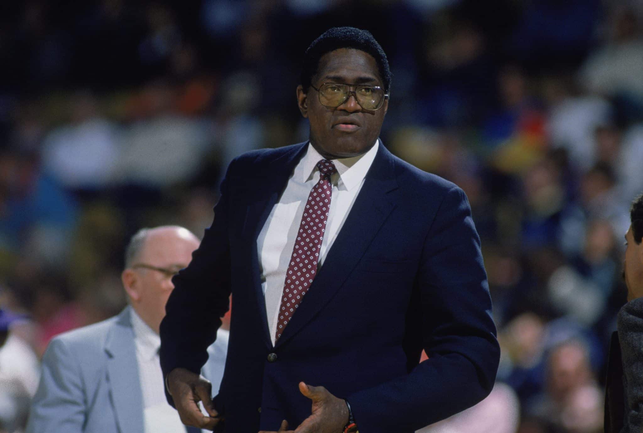 LOS ANGELES - 1989: Head Coach Willis Reed of the New Jersey Nets stands on the sideline during the NBA game against the Los Angeles Lakers at the Great Western Forum in Los Angeles, California in 1989. NOTE TO USER: User expressly acknowledges and agrees that, by downloading and/or using this Photograph, User is consenting to the terms and conditions of the Getty Images License Agreement. Mandatory copyright notice : Copyright 1989 NBAE.