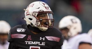 PHILADELPHIA, PA - NOVEMBER 30: Shaun Bradley #5 of the Temple Owls reacts against the Connecticut Huskies in the first quarter at Lincoln Financial Field on November 30, 2019 in Philadelphia, Pennsylvania.