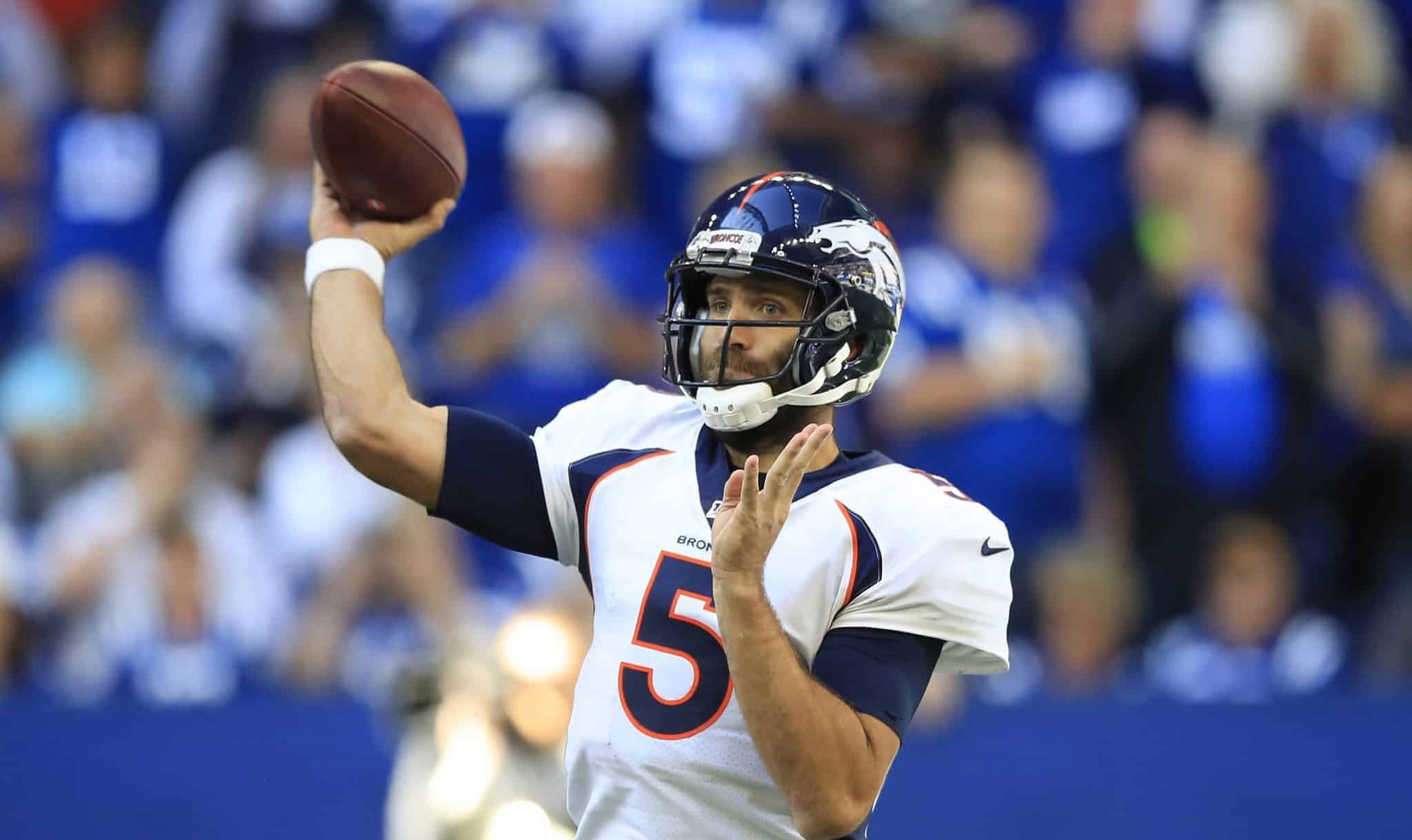 INDIANAPOLIS, INDIANA - OCTOBER 27: Joe Flacco #5 of the Denver Broncos throws a pass against the Indianapolis Colts at Lucas Oil Stadium on October 27, 2019 in Indianapolis, Indiana. New York Jets