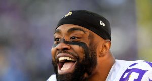 CARSON, CA - DECEMBER 15: Defensive end Everson Griffen #97 of the Minnesota Vikings on the bench in the second half of the game against the Los Angeles Chargers at Dignity Health Sports Park on December 15, 2019 in Carson, California. New York Jets