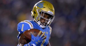 PASADENA, CA - SEPTEMBER 15: Darnay Holmes #1 of the UCLA Bruins juggles a kickoff during the first quarter against the Fresno State Bulldogs at Rose Bowl on September 15, 2018 in Pasadena, California.