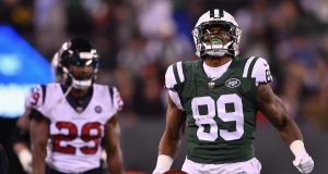 EAST RUTHERFORD, NJ - DECEMBER 15: Tight end Chris Herndon #89 of the New York Jets reacts against the Houston Texans during the second half at MetLife Stadium on December 15, 2018 in East Rutherford, New Jersey. The Houston Texans won 29-22.