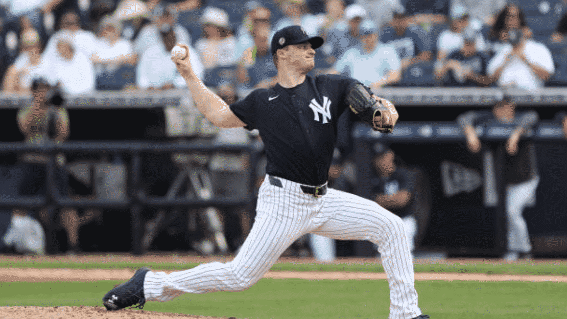 TAMPA, FL - MARCH 03: New York Yankees pitcher Clarke Schmidt (86) delivers a pitch during the MLB Spring Training game between the Boston Red Sox and New York Yankees on March 03, 2020 at George M. Steinbrenner Field in Tampa, FL.