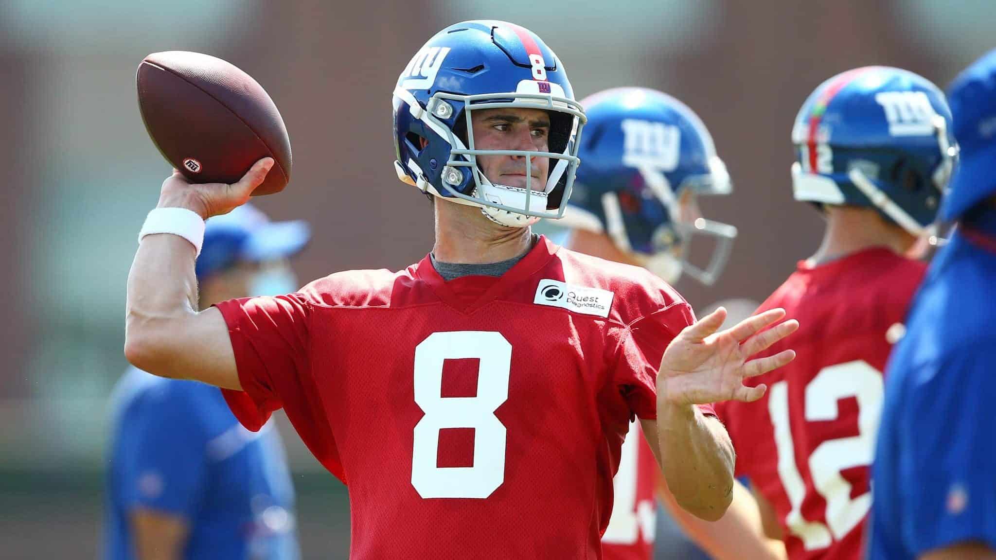 EAST RUTHERFORD, NEW JERSEY - AUGUST 23: Daniel Jones #8 of the New York Giants runs drills at NY Giants Quest Diagnostics Training Center on August 23, 2020 in East Rutherford, New Jersey.