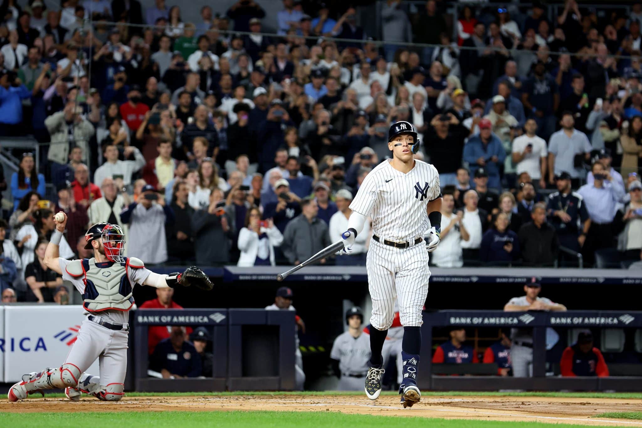 Aaron Judge arrives at Yankees spring training, talks contract