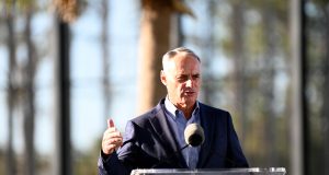 rob manfred mets spending