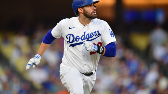 New York Mets pursuing veteran DH J.D. Martinez